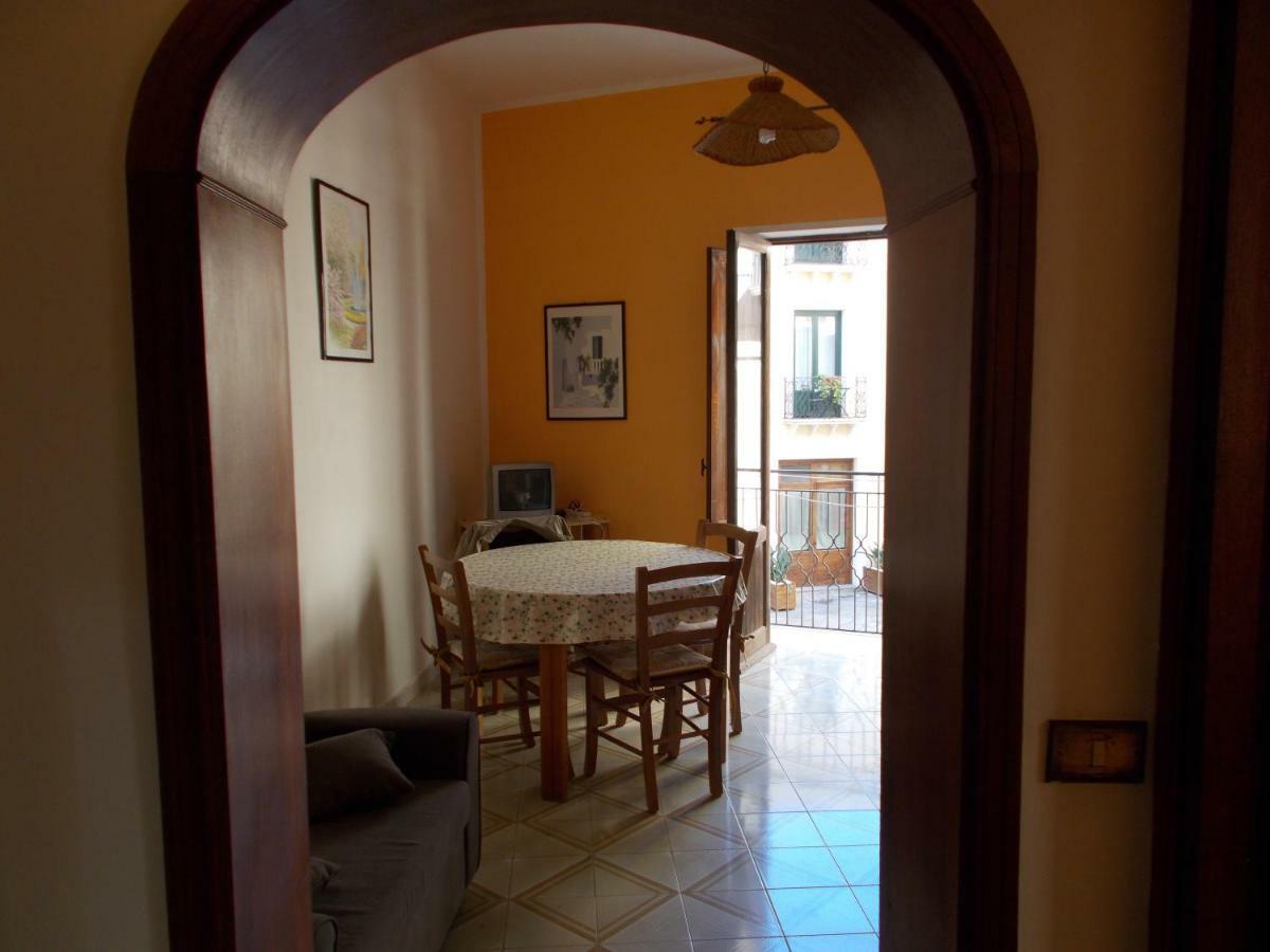 Zia Silvana Apartment Трапани Екстериор снимка